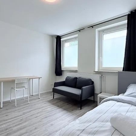 Fuer Firmen & Monteure *