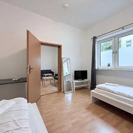 Fuer Firmen & Monteure *